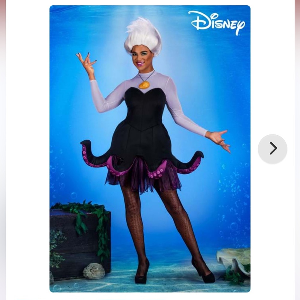 Ursula women’s size large costume and accessories